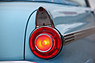 Ford Fairlane Sunliner (1956) - Rückleuchte rechts (© Bruno von Rotz, 2021)