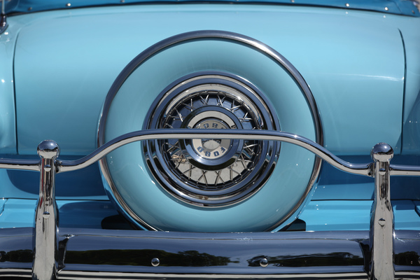 Ford Fairlane Sunliner Convertible (1956) - als Lot 23 an der Versteigerung der Oldtimer Galerie auf dem Dolder am 16. Juni 2018