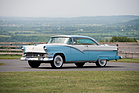 Ford Fairlane Victoria (1956) - als Lot 215 an der RM Auction Hershey vom 9./10. Oktober 2014