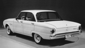 Ford Falcon (1960) - mit brandneuem Sechszylinder mit 90 PS