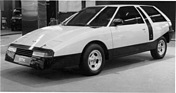 Ford Fiesta GTK Ghia (1979) - Weltpremiere, keilförmig und mit interessantem Fensterschlitz hinter der Seitentüre - Genfer Automobilsalon 1979