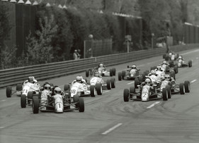 Ford Formula Ford (1994) - on the Avus in Berlin - Patrick Simon in the lead