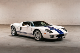 Ford GT (2005) - als Lot 085 an der Bonhams Quail Motorcar Live & Online Auction am 14. August 2020