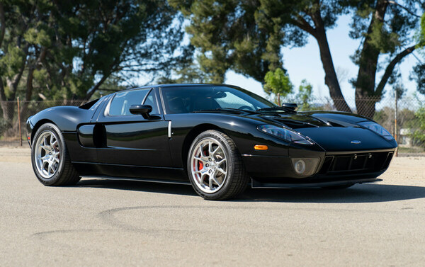Bild: Ford GT (2006) wird als Lot 007 versteigert an der Gooding "Geared Online May" Auktion vom 3. bis 7. Mai 2021
