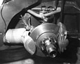 Ford GT 40 (1965) - Vorderradaufhängung mit Belüftung für die Bremsscheibe