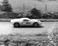 Ford GT 40 (1965) - bereits mit Heckflügel unterwegs auf dem Nürburgring