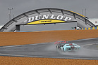 Ford GT 40 (1965) vor dem Dunlopbogen - Gesamtplatz 2 im Plateau 4 (1962-1965) an der Le Mans Classic 2012