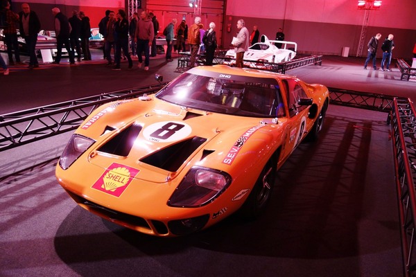 Bild Ford GT 40 (1968) – in der Sonderausstellung "100 Jahre 24 Stunden von Le Mans" – Interclassics Classic Car Show Brüssel 2023