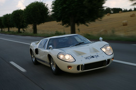 Ford GT 40 Mk III (1967) - auch als Strassenversion war der Ford für damalige Verhältnisse ein sehr schnelles Auto