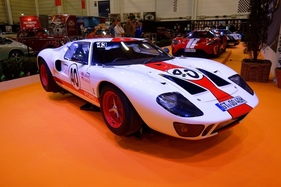 Bild Ford GT 40 (Replika) (1969) in der Sonderausstellung "Supersports Cars" der Essen Motor Show 2019.