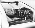 Ford GT 40 Street (1966) - Interieur der Strassenversion, der Ford-Pressetext sprach von einem luxuriösen Inneren, mit einstellbaren Sitzen und feiner Teppichausstattung