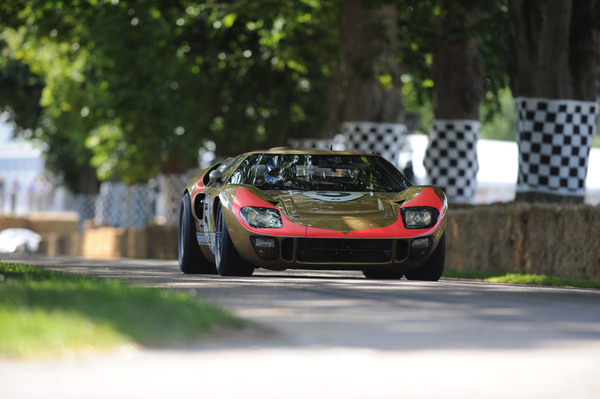 Bild: Ford GT MkII (1966) - Le-Mans-Teilnehmer 1966 und Teil des Siegestrios - 2009 am Goodwood Festival of Speed