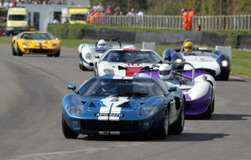 Ford GT40 (1965) - angetreten in der Whitsun Trophy am Goodwood Revival 2012