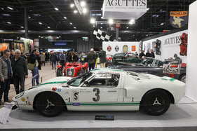 Ford GT40 (1965) – erste Serie, gefahren bei den 12 Stunden von Sebring, gesehen bei Aguttes – Rétromobile Paris 2025
