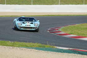 Ford GT40 (1966) - Masters Three Hours - Spirit of Montjuïc 2017 (Catalunya Classic Revival)