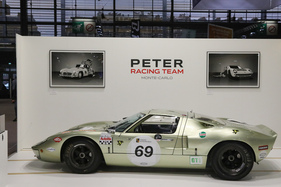Ford GT40 (1967) – beim Peter Racing Team – Rétromobile Paris 2025