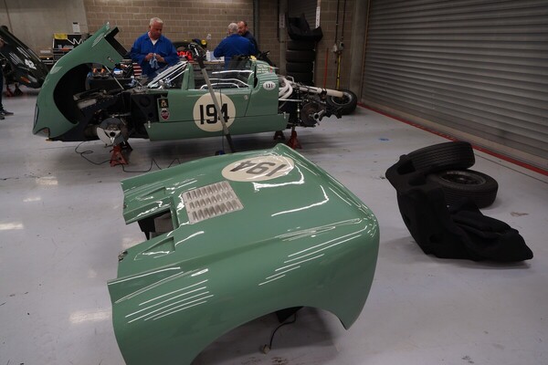 Ford GT40 Roadster - Spa Six Hours 2025 - Manchmal sieht es aus wie ein grosses Puzzle.