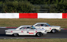 Bild zu Artikel Bildergalerie - AvD-Tourenwagen-Trophäe mit Jahrgängen bis 1965 - R10 am AvD Oldtimer Grand Prix 2013