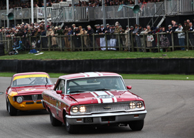 Ford Galaxie 500 (1963) - Teilnehmer im Rennen um die St. Mary's Trophy am Goodwood Revival 2013