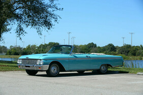 Ford Galaxie 500 Sunliner (1962) - als Lot 2169 an der RM/Sotheby's Fort Lauderdale Versteigerung vom 25. bis 26. März 2022