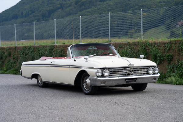 Bild: Ford Galaxie 500 Sunliner (1962) - als Lot 55 an der Versteigerung der Oldtimer Galerie in Toffen am 21. März 2026
