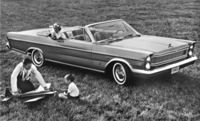 Ford Galaxie Cabriolet (1965) - clear, rectangular lines with a fine sense of style - as the Ford PR people wrote, 24,900 francs in Switzerland