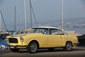 Ford Ghia Aigle (1956) - Die neue Lackierung steht dem Coupé gut Ford Ghia Aigle (1956) - Die neue Lackierung steht dem Coupé gut