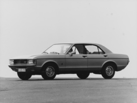 Ford Granada (1976) – repräsentiert ausgefeilte Automobil-Technik von damals