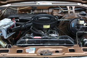 Ford Granada 2300 V6 Fastback-Limousine (1973) - der V6-Motor aus Köln