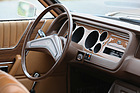 Ford Granada 2300 V6 Fastback-Limousine (1973) - die tiefen Höhlen sollten ein Spiegeln der Instrumente verhindern