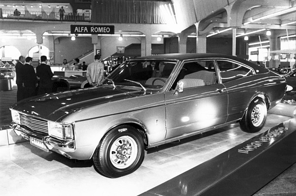 Ford Granada am Genfer Automobilsalon 1972 - kompakte Karosserie und modernes Fahrwerk