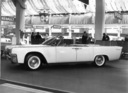 Ford Lincoln Continental (1962) am Genfer Automobilsalon - einziger Vertreter der viertürigen Cabriolets