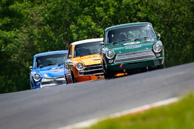 Ford Lotus Cortina (1964) - Feld "Tourenwagen bis 1965" - Masters Historic Festival Brands Hatch 2023