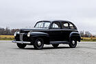 Bild: Ford Model 11-A Special Deluxe Sedan (1941) - als Lot 31 an der Bonhams Scottsdale Versteigerung am 25. Januar 2024