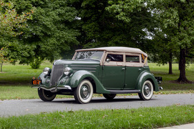 Ford Model 68 DeLuxe Phaeton (1936) - als Lot 201 angeboten an der RM/Sotheby's Hershey Versteigerung vom 5./6. Oktober 2022
