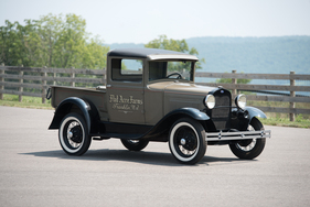 Ford Model A Closed Cab Pickup (1930) - als Lot 240 an der RM Auction Hershey vom 9./10. Oktober 2014