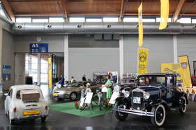 Ford Model A Coupé (1930) - 3236 cm3 reichten damals gerade für 40 PS - gebaut wurden 4,32 Millionen Model A - Motorworld Classics Bodensee 2019