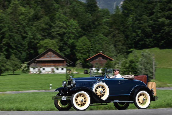 Bild Ford Model A Deluxe Roadster (1930) - bei der Samstagsausfahrt - Oldtimer in Obwalden (O-iO) 2019