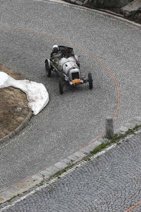 Ford Model A Speedster (1929) - an der Rallye Peking-Paris 2013 - Sonderprüfung Tremola Tag 31