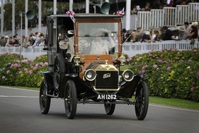 Ford Model T (1915) - am Goodwood Revival