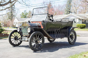 Ford Model T Touring Car (1913) - als Lot 342 an der Philadelphia-Versteigerung von Bonhams am 2. Oktober 2017