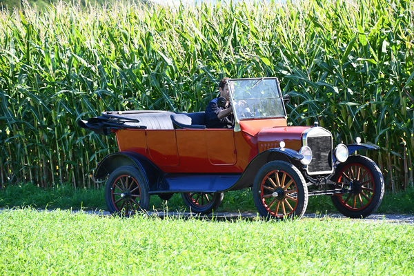 Ford Model T Touring Special (1919) - als Lot 41 an der Versteigerung der Oldtimer Galerie in Toffen am 19. Oktober 2019