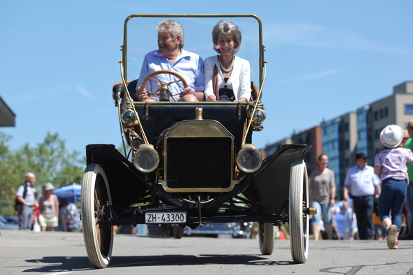 Ford Model T - in flotter (Ab-) Fahrt - Oldtimer Sunday Morning am 2. Juni 2019