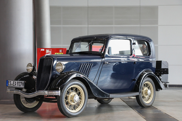 Ford Model Y (1934) - gebaut in Köln von 1932 bis 1936, angeboten für EUR 15'999 - 24. Retro Classics 2025