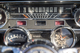 Ford Mustang (1964) - grosser Tacho, aber trotzdem nicht optimal ablesbar