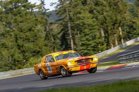 Ford Mustang (1965) - beim ADAC 1000-km-Rennen auf dem Nürburgring 2021 Ford Mustang (1965) - beim ADAC 1000-km-Rennen auf dem Nürburgring 2021