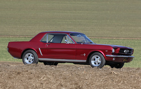 Ford Mustang (1965) - der Traum der amerikanischen Kleinfamilie in den Sechzigerjahren