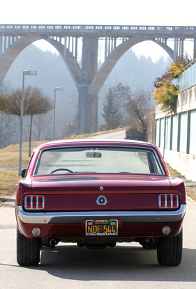 Ford Mustang (1965) - die primitive Hinterachse war unter einem attraktiven Heck versteckt