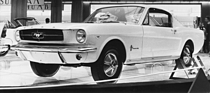 Ford Mustang (1965) - für 1965 kommt eine Fastbackversion dazu