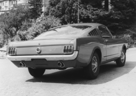 Ford Mustang (1966) - Fastbackversion von schräg hinten
